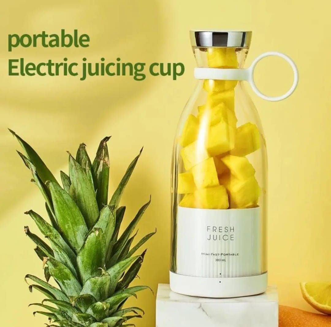 Mini Portable Blender Rechargeable Electric Fruit Juicer Mixers Rechargeable – 420ml ( Random Color )